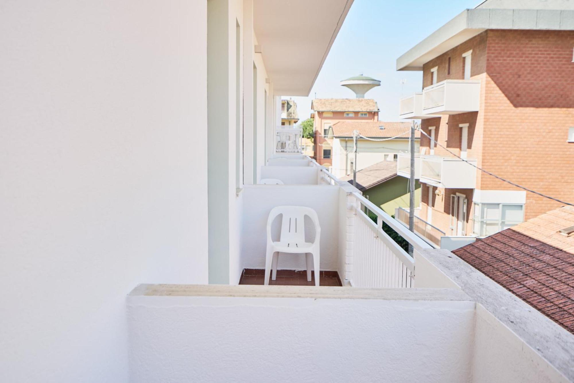 Hotel Jolanda Белариа-Игеа Марина Екстериор снимка